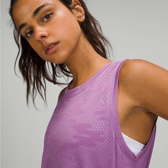 Lululemon Women’s Train to be Tank Athletic Purple Top Fit S Boxy Crop Active - Picture 1 of 6